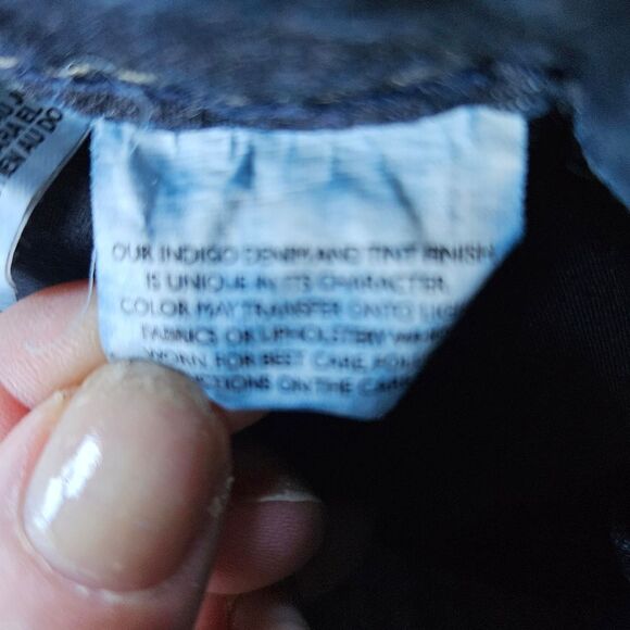 NINE WEST Women's Size 8 Capri Zippered Bottom Blue Jeans - Picture 3 of 11